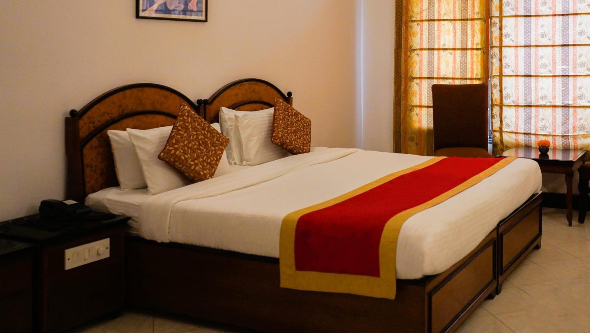 Country Inn Nature Resort Bhīm Tāl Kültér fotó